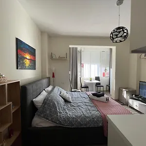 Lovely One Bedroom In Appartamento